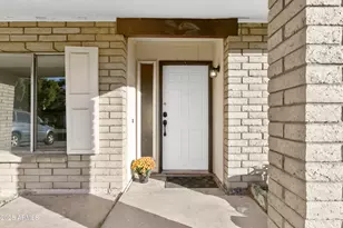 5208 W Shangri La Rd, Glendale, AZ 85304 - Photo 6