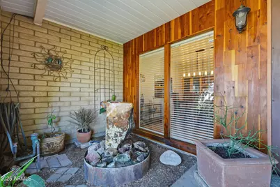19 E Canterbury Court, Phoenix, AZ 85022 - Photo 8