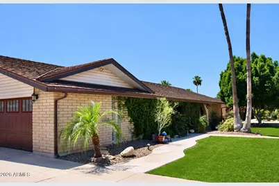 19 E Canterbury Court, Phoenix, AZ 85022 - Photo 52