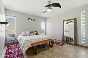 19 E Canterbury Ct, Phoenix, AZ 85022 - Photo 30
