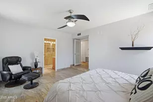 19 E Canterbury Ct, Phoenix, AZ 85022 - Photo 30