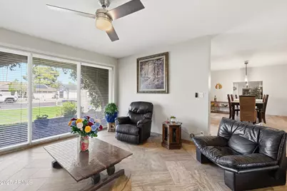 19 E Canterbury Court, Phoenix, AZ 85022 - Photo 26