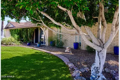 19 E Canterbury Court, Phoenix, AZ 85022 - Photo 56