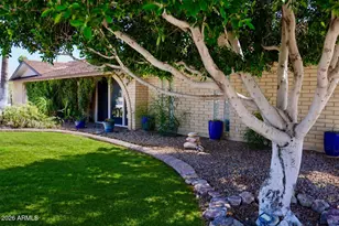 19 E Canterbury Ct, Phoenix, AZ 85022 - Photo 56