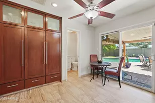 19 E Canterbury Ct, Phoenix, AZ 85022 - Photo 14