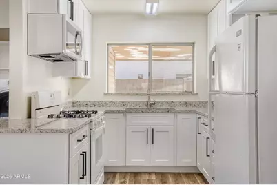 11417 N 33rd Avenue, Phoenix, AZ 85029 - Photo 1