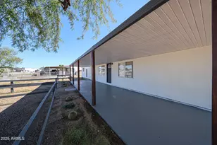 2839 E Marco Polo Rd, Phoenix, AZ 85050 - Photo 32