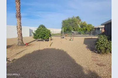 9702 W Campana Drive, Sun City, AZ 85351 - Photo 28