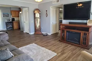 9702 W Campana Dr, Sun City, AZ 85351 - Photo 6