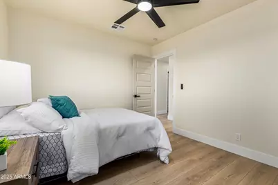 2236 E Des Moines Circle, Mesa, AZ 85213 - Photo 26