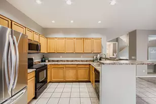 2066 N Arbor Ln, Chandler, AZ 85225 - Photo 8