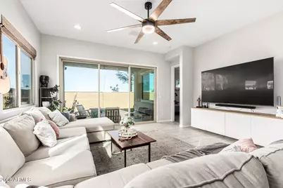 2060 E Wisteria Drive, Chandler, AZ 85286 - Photo 8