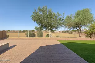 910 S 199th Ln, Buckeye, AZ 85326 - Photo 4