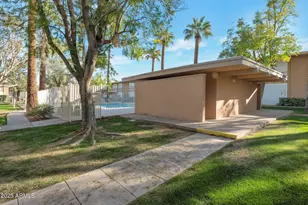 6125 E Indian School Rd, Scottsdale, AZ 85251 - Photo 16