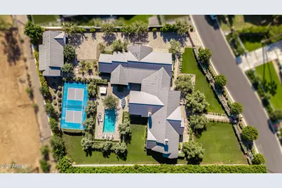 4535 N 49th Place, Phoenix, AZ 85018 - Photo 2