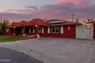 490 N Vine St, Chandler, AZ 85225 - Photo 4