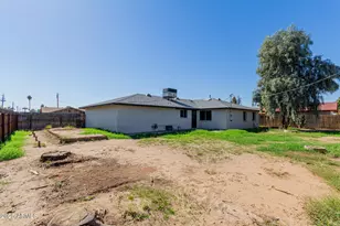 5902 W Wolf St, Phoenix, AZ 85033 - Photo 32