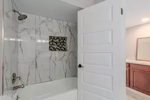 5902 W Wolf St, Phoenix, AZ 85033 - Photo 26