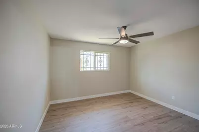 4750 N 39th Drive, Phoenix, AZ 85019 - Photo 28