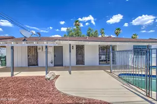 4750 N 39th Dr, Phoenix, AZ 85019 - Photo 36