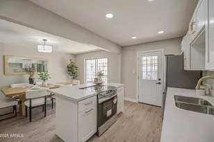 4750 N 39th Dr, Phoenix, AZ 85019 - Photo 10