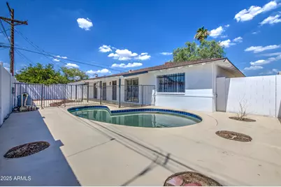 4750 N 39th Drive, Phoenix, AZ 85019 - Photo 38