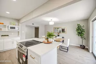 4750 N 39th Dr, Phoenix, AZ 85019 - Photo 12