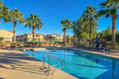 724 E Lark Street #102, Gilbert, AZ 85297 - Photo 4