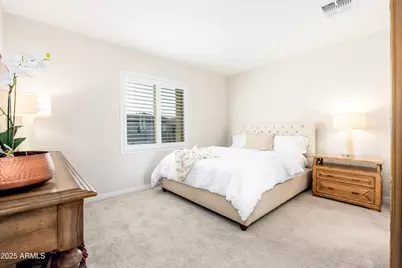 724 E Lark Street #102, Gilbert, AZ 85297 - Photo 16