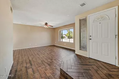 8043 W Windrose Drive, Peoria, AZ 85381 - Photo 4