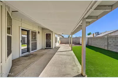 8043 W Windrose Drive, Peoria, AZ 85381 - Photo 16