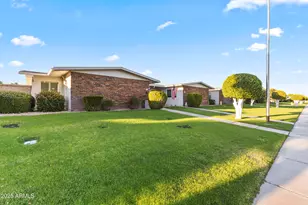 17322 N Del Webb Blvd, Sun City, AZ 85373 - Photo 2