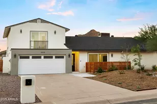 2273 E Clinton St, Phoenix, AZ 85028 - Photo 2