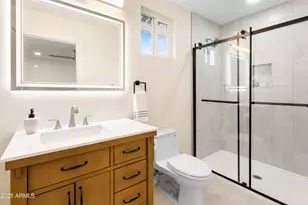 2273 E Clinton St, Phoenix, AZ 85028 - Photo 24