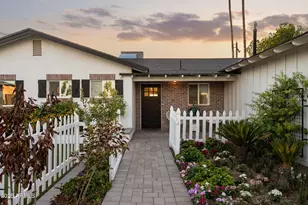 3014 N 53rd Pl, Phoenix, AZ 85018 - Photo 1