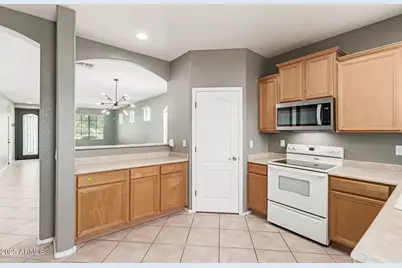 7405 S 19th Street, Phoenix, AZ 85042 - Photo 6