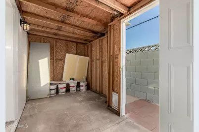 2555 E Mobile Lane, Phoenix, AZ 85040 - Photo 18