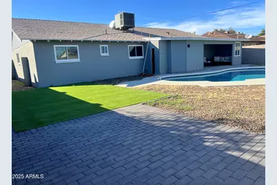 323 N Hunt Drive E, Mesa, AZ 85203 - Photo 4