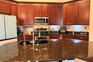 17239 W Ironwood St, Surprise, AZ 85388 - Photo 8