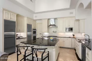 10754 E Laurel Ln, Scottsdale, AZ 85259 - Photo 12