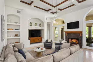 10754 E Laurel Ln, Scottsdale, AZ 85259 - Photo 18