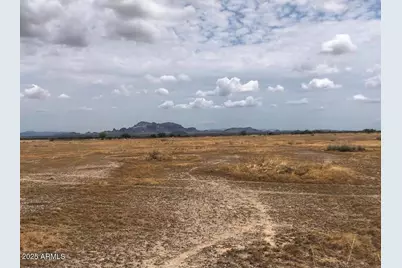 10681 S 531st Avenue #2, Tonopah, AZ 85354 - Photo 2