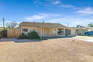 29 W Mission Ln, Phoenix, AZ 85021 - Photo 1