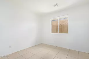 8233 W Papago St, Phoenix, AZ 85043 - Photo 18