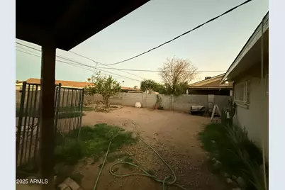 6135 N 65th Avenue, Glendale, AZ 85301 - Photo 14