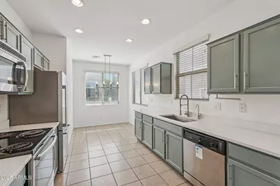 7722 W Pipestone Place, Phoenix, AZ 85035 - Photo 8