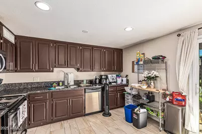 4109 N 72nd Drive, Phoenix, AZ 85033 - Photo 16