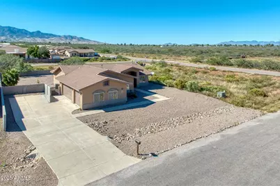 4228 S Morning Glory Court, Sierra Vista, AZ 85650 - Photo 2
