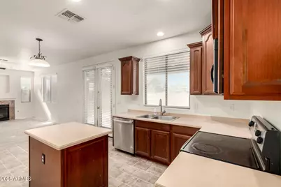 17624 N 170th Lane, Surprise, AZ 85374 - Photo 14