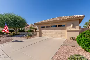5842 S Amberwood Dr, Chandler, AZ 85248 - Photo 4